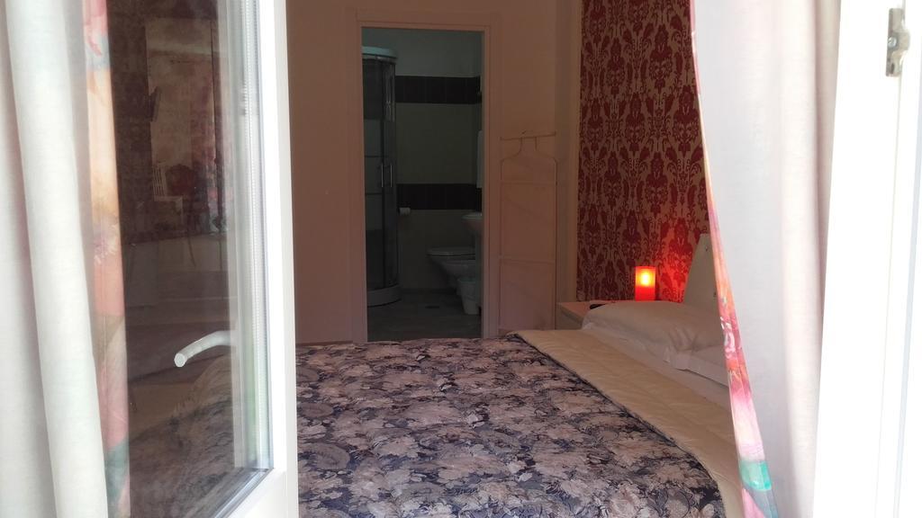كاساماسيما Le Tre Rose Bed & Breakfast المظهر الخارجي الصورة