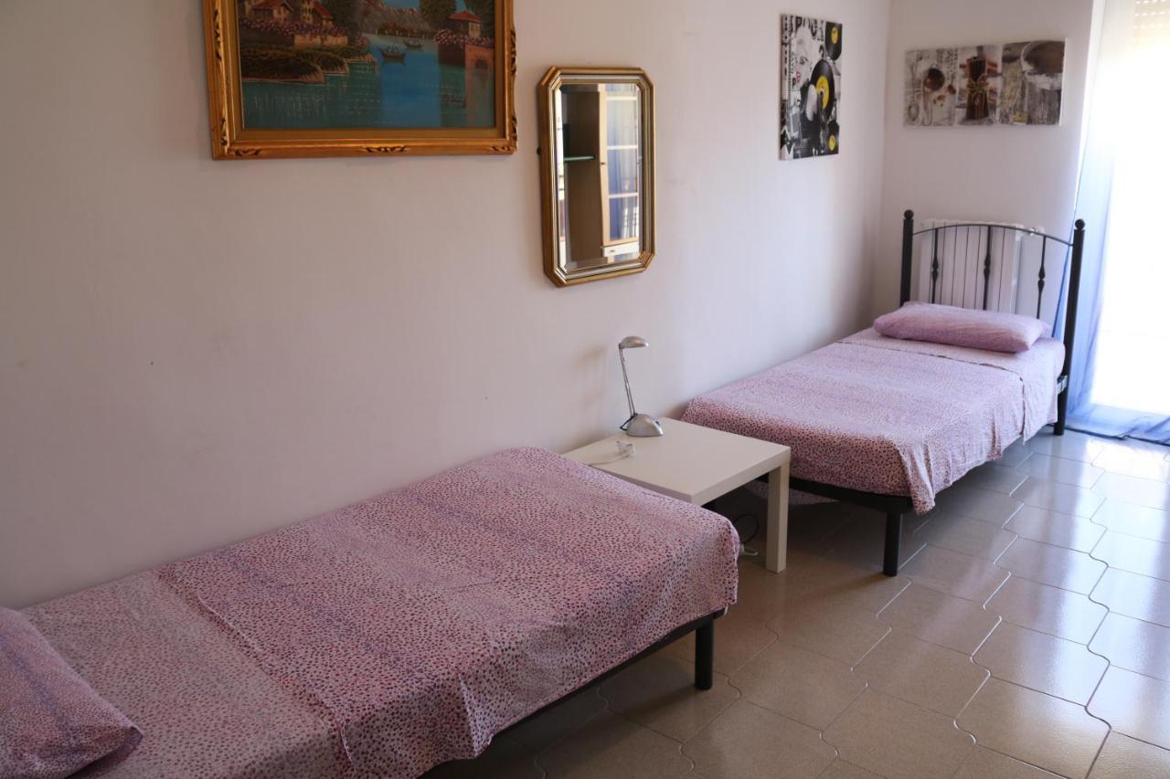 كاساماسيما Le Tre Rose Bed & Breakfast المظهر الخارجي الصورة